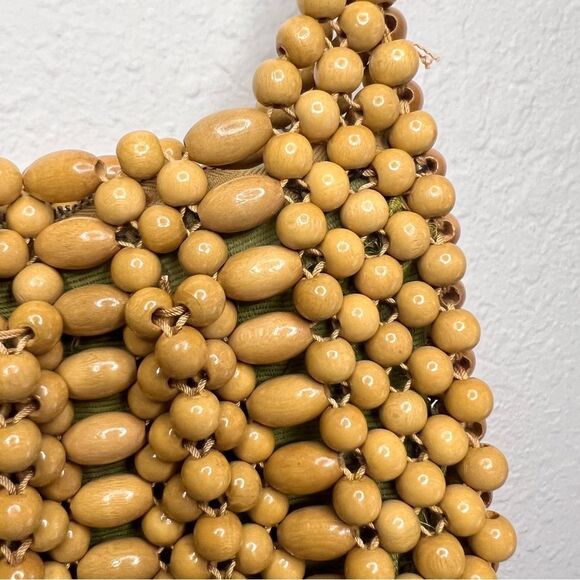 Vintage beaded Crossbody bag ☀️ wooden beads and gold chain ☀️ - Picture 2 of 6